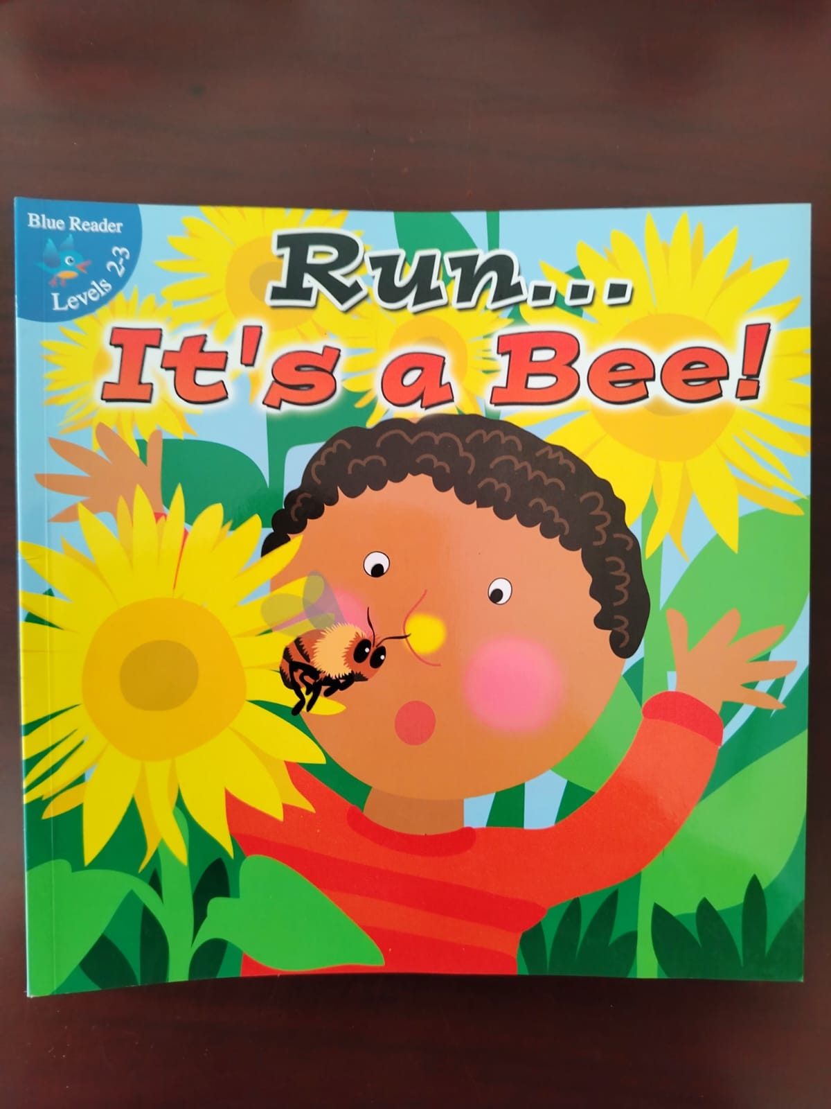 Run It's a Bee
