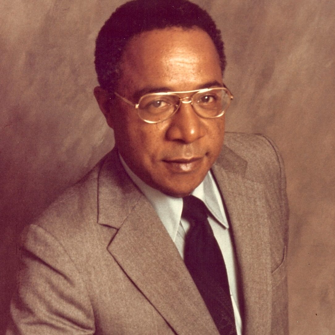 أليكس هاليي